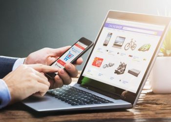 Ilustrasi jualan lebih mudah pakai website