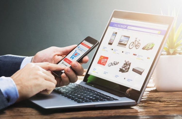 Ilustrasi jualan lebih mudah pakai website