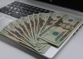 Cara menghasilkan uang di internet