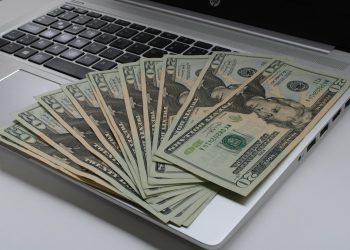 Cara menghasilkan uang di internet